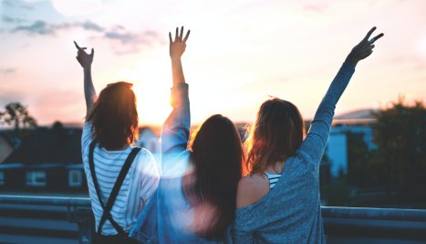 Fotografie de la Reuniune de lucru cu membrii Reţelei Asociaţiilor şi Cluburilor pentru UNESCO