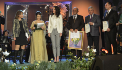 Fotografie de la Ecourile „Crizantemei de Aur” – editia a 49 – a