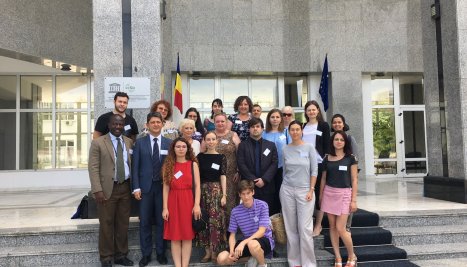 Fotografie de la Universitatea de Vară UNESCO – „Cultura Păcii şi Educaţia pentru Dezvoltare Sustenabilă”