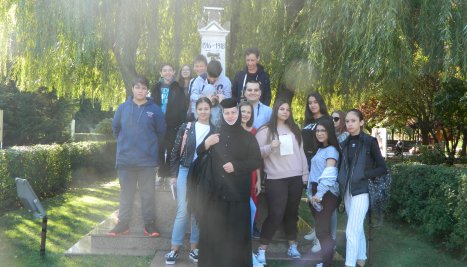Fotografie de la World Education Day at ”Ioan Petruş” Theoretical High School in Otopeni