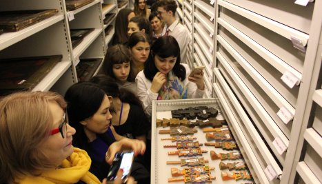 Fotografie de la Students and teachers from Bulgaria, Montenegro, North Macedonia, Republic of Moldova, Romania, Serbia and Ukraine promote together traditions in the UNESCO heritage